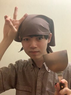 大学名：中村学園大学
出身地：福岡県
ニックネーム：りょうちゃん
趣味・特技：趣味は音楽鑑賞です。音楽を聴くことやLIVEに行くことが大好きで、最近では、LEXというアーティストのLIVEに行きました。


入社に向けて一言！：入社後の不安もありますが、学べることは皆さんからもしっかり学んでいきたいと思います。よろしくお願いします！